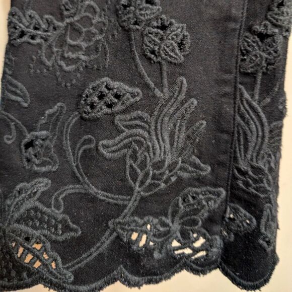 Talbots crop flare size 28 black embroidery cutwork embellished  jeans, stretchy - Picture 1 of 6
